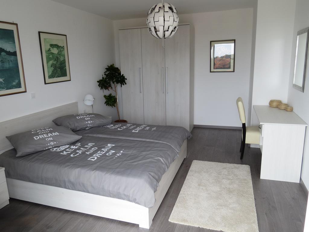 Apartment Lea Макарска Екстериор снимка
